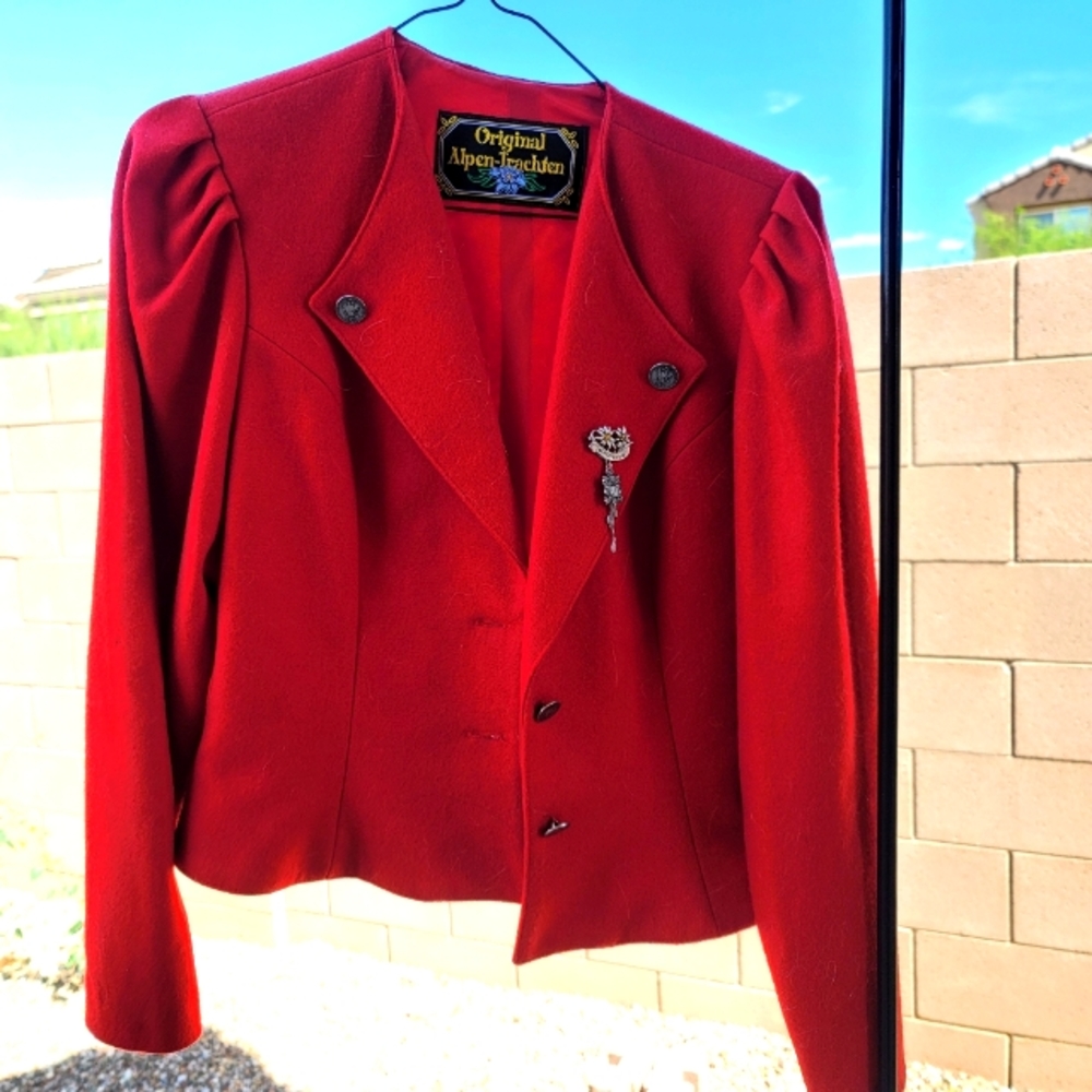 Vintage Traditional Baverian Wear Original Alpen Trachten 80% red wool jacket